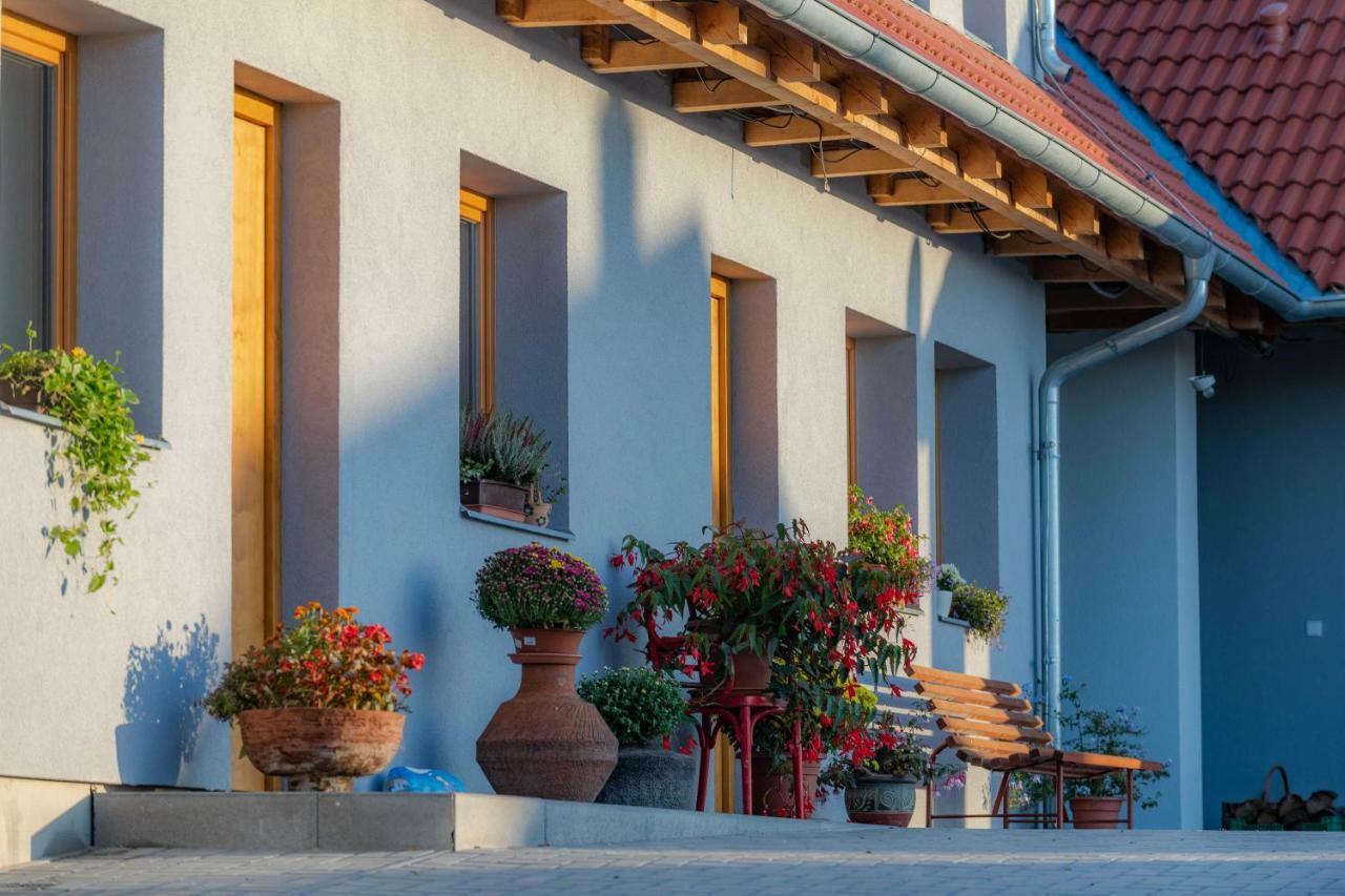 Včelařství pod svatým Floriánem Znojmo Exterior foto
